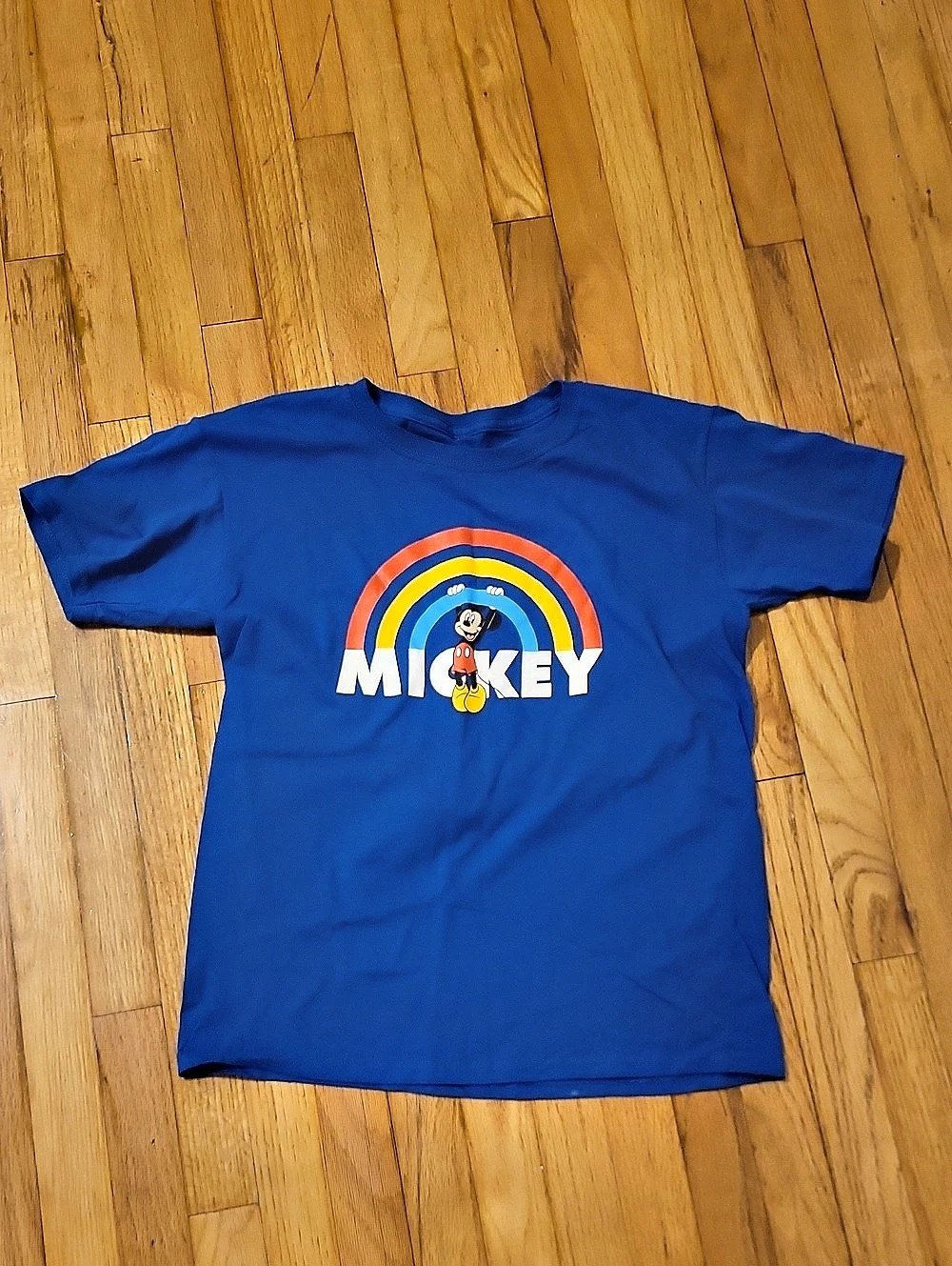 Disney Mickey Mouse Rainbow Graphic T-Shirt Rainbow Graphic Tee Boys Medium (8)